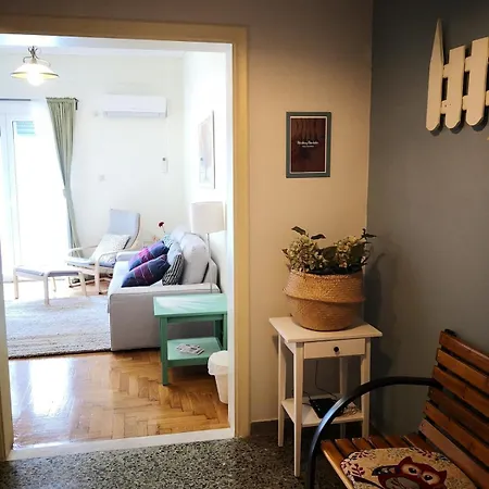 Apartment Yellow Submarine Athens